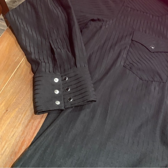 Wrangler Men’s Black Striped Western Pearl Snap Button Up Shirt Size XL - Picture 3 of 9